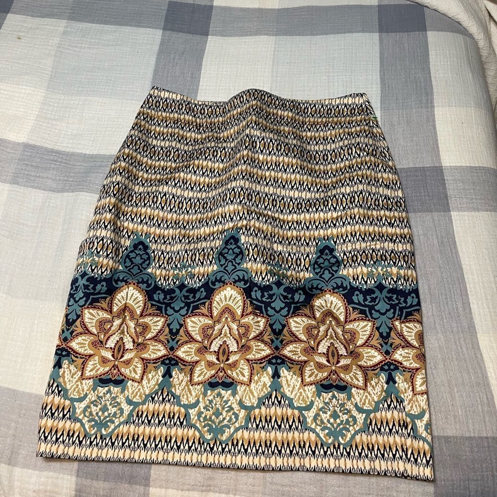 Ann Taylor gorgeous pencil skirt